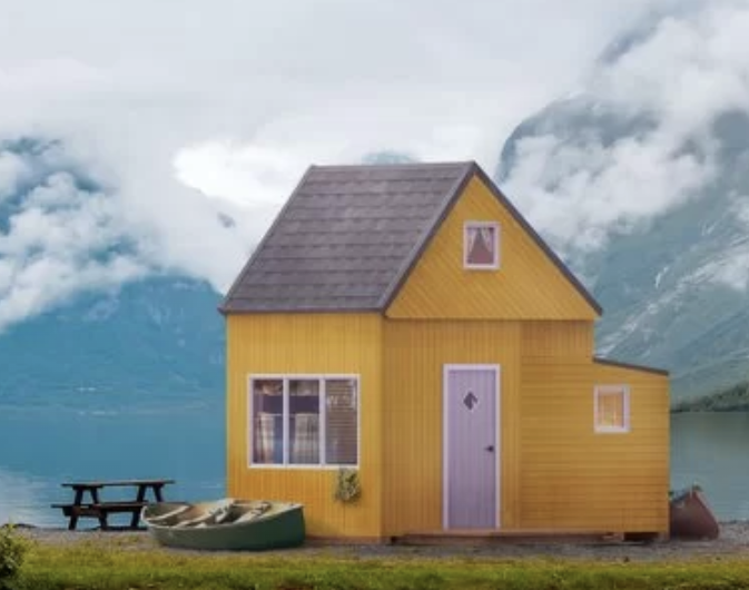 Brette Haus yellow one for glamping